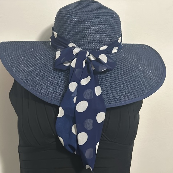 Sun hat - Picture 2 of 8